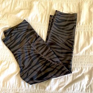 Old Navy Crop Ankle Workout Leggings